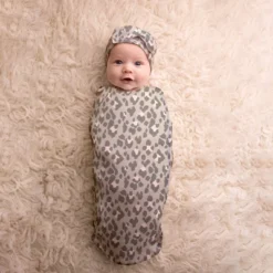 Itzy Ritzy Cutie Cocoon And Hat Swaddle Wrap -Babyletto Store GUEST 16f30255 2501 48e2 b445 a55f884c759c