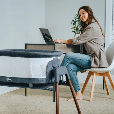 Chicco LullaGlide 3-in-1 Bassinet - Luna 1 Chicco LullaGlide 3-in-1 Bassinet - Luna