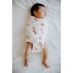 Embe Transitional Swaddle Wrap Out -Babyletto Store GUEST ea47d47d abc2 4494 8ae2 749028b1d2d2