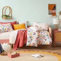 Ladybug Microfiber Kids' Sheet Set - Pillowfort™ -Babyletto Store GUEST ed264957 9ed7 491c be6e c15c5031f3cf